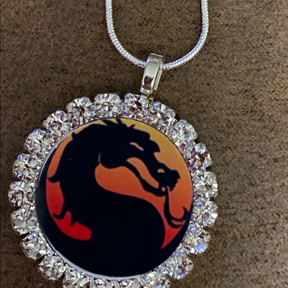 Dragon necklace - Picture 1 of 1
